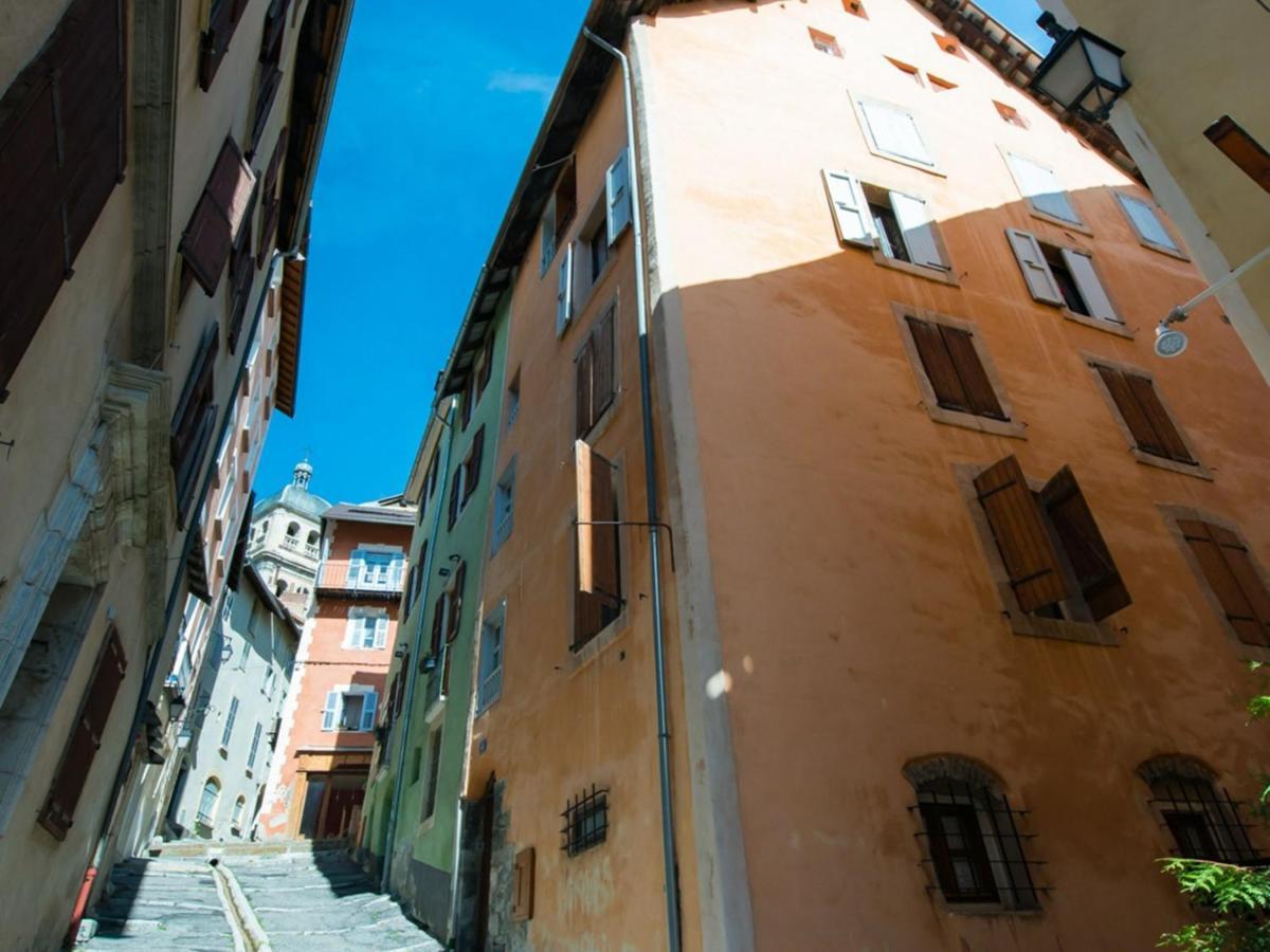 Charmant T3 Renove Au Coeur De Briancon - Ideal Pour 4, Bien Equipe, Proche Bus Et Parking - Fr-1-330C-102 Exterior foto